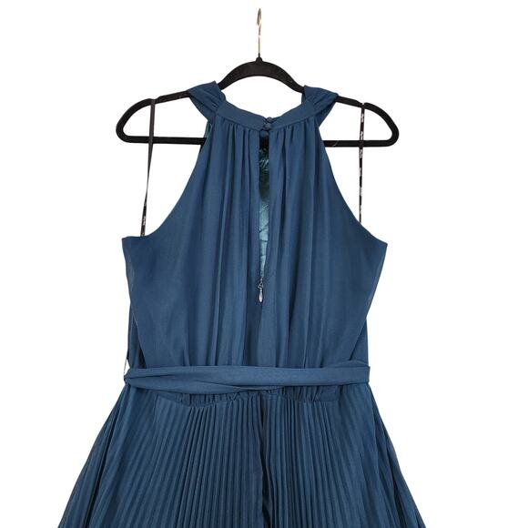 City Chic Womens Honour Pleated  Maxi Dress Plus Size 16 Emerald Green Gown NWT - Picture 5 of 14